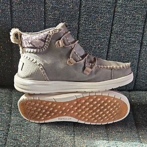 Hey Dude Women's Gray High-Top Sneakers